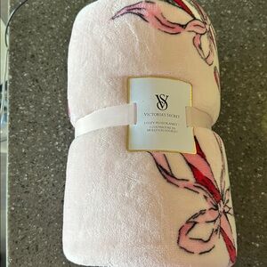 VS plush blanket